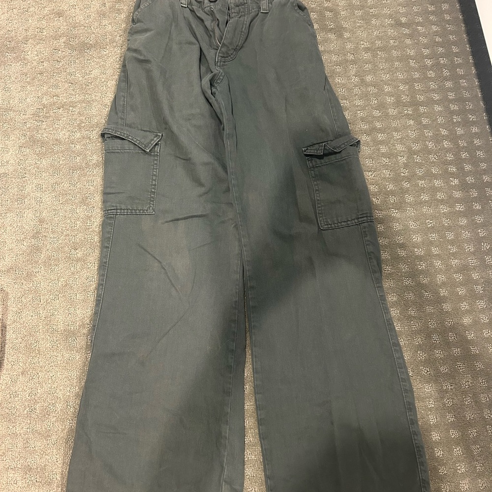 Gray Cargo Pants with Relaxed Utilitarian Design
